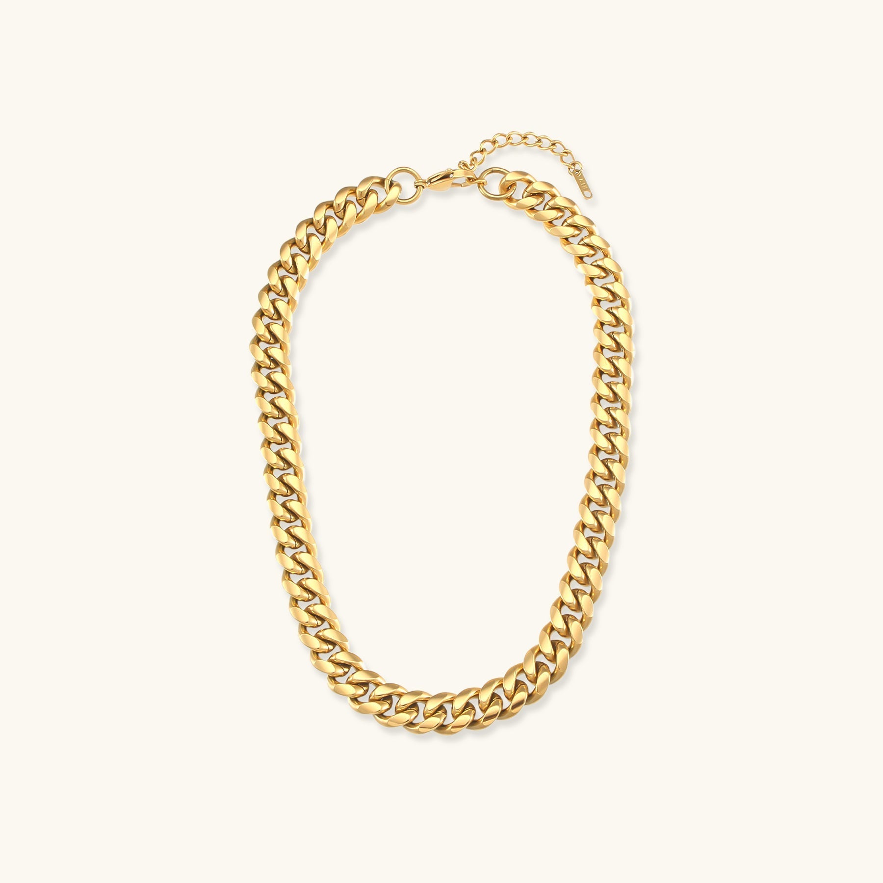Eloise - Chunky Chain Necklace — crafted for everyday quality. Eloise - Chunky Chain Necklace — crafted for everyday quality.