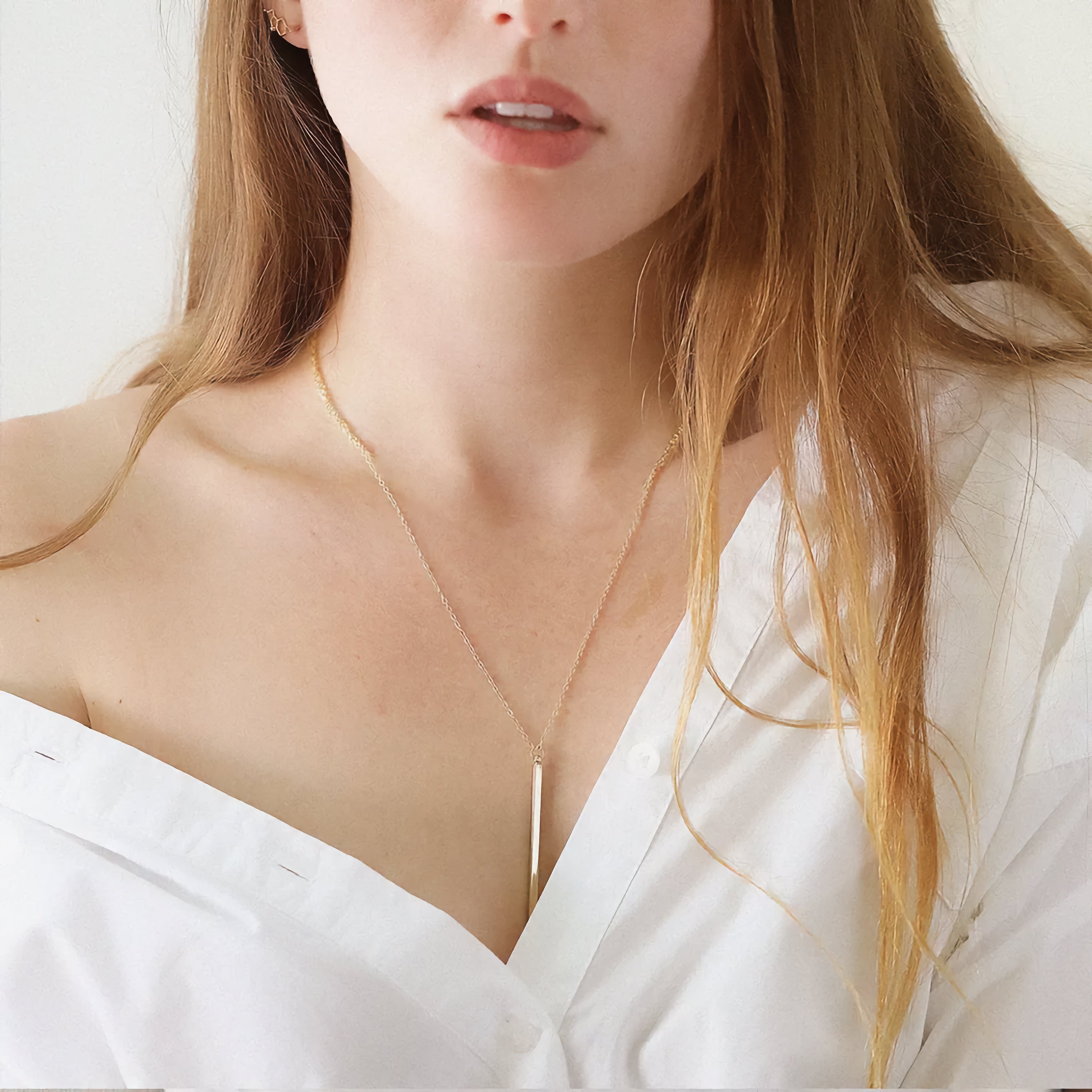 Nadine - Vertical Bar Necklace — perfect for those who value comfort and design. Nadine - Vertical Bar Necklace — perfect for those who value comfort and design.