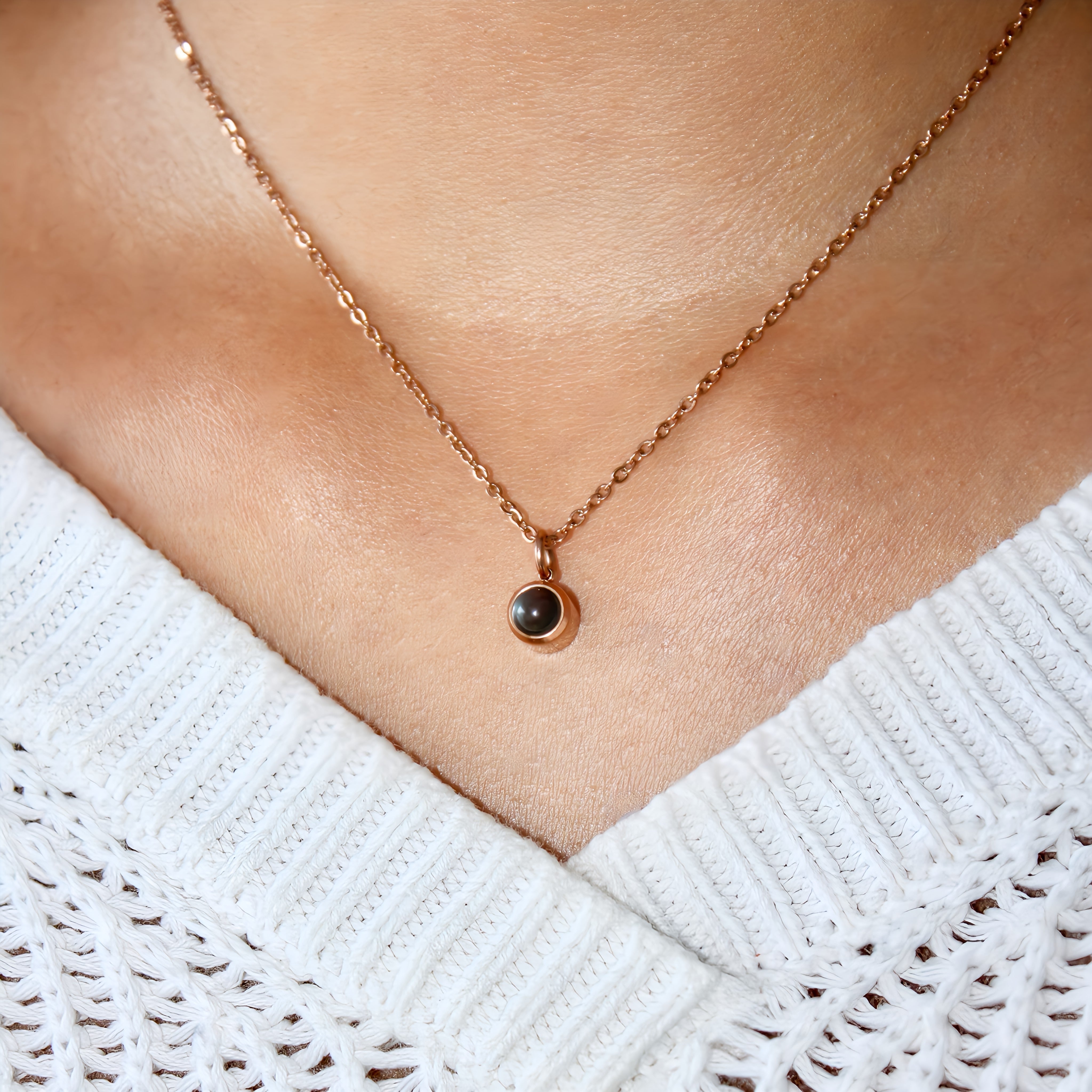 Soul Projection Necklace — perfect for those who value comfort and design. Soul Projection Necklace — perfect for those who value comfort and design.