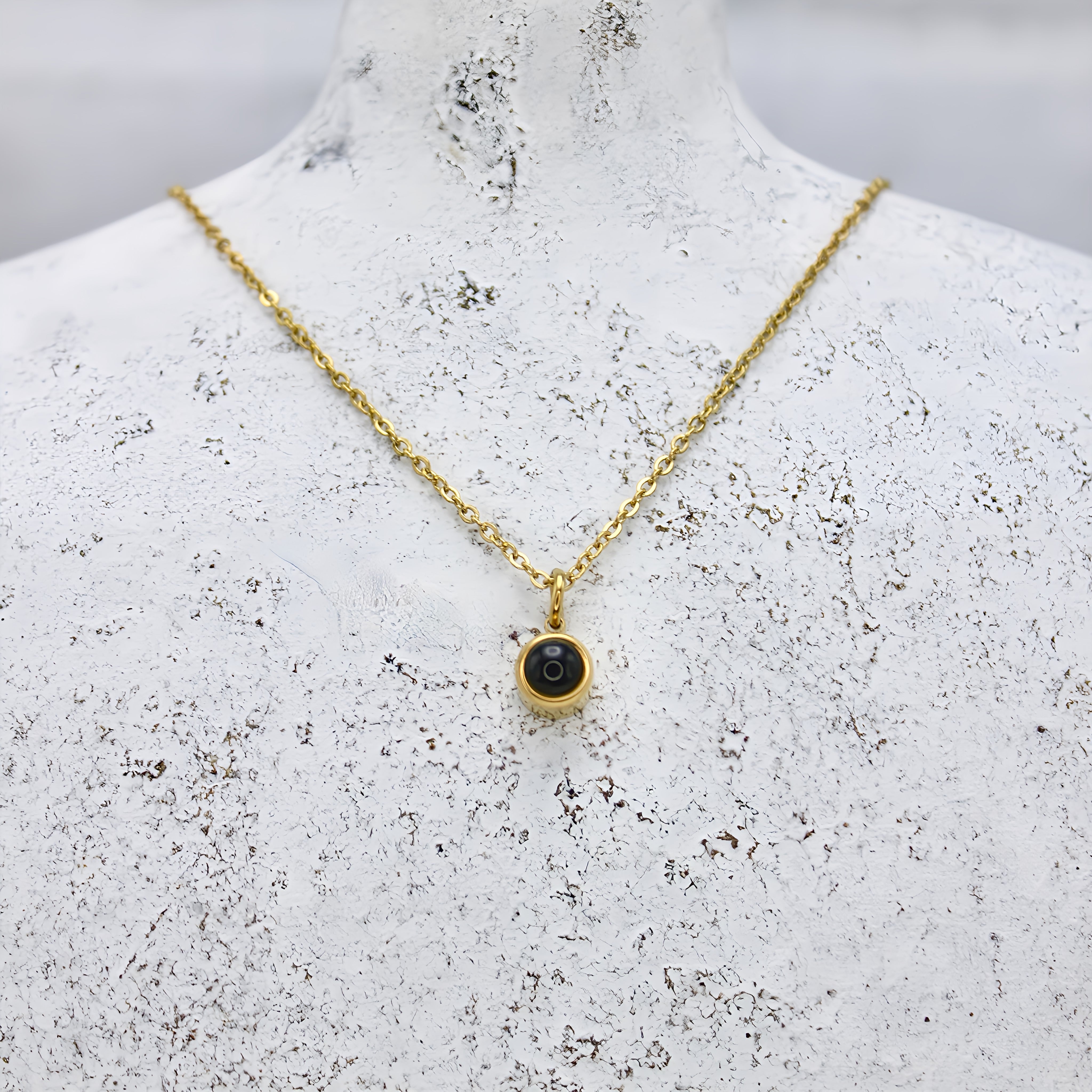 Soul Projection Necklace — perfect for those who value comfort and design. Soul Projection Necklace — perfect for those who value comfort and design.