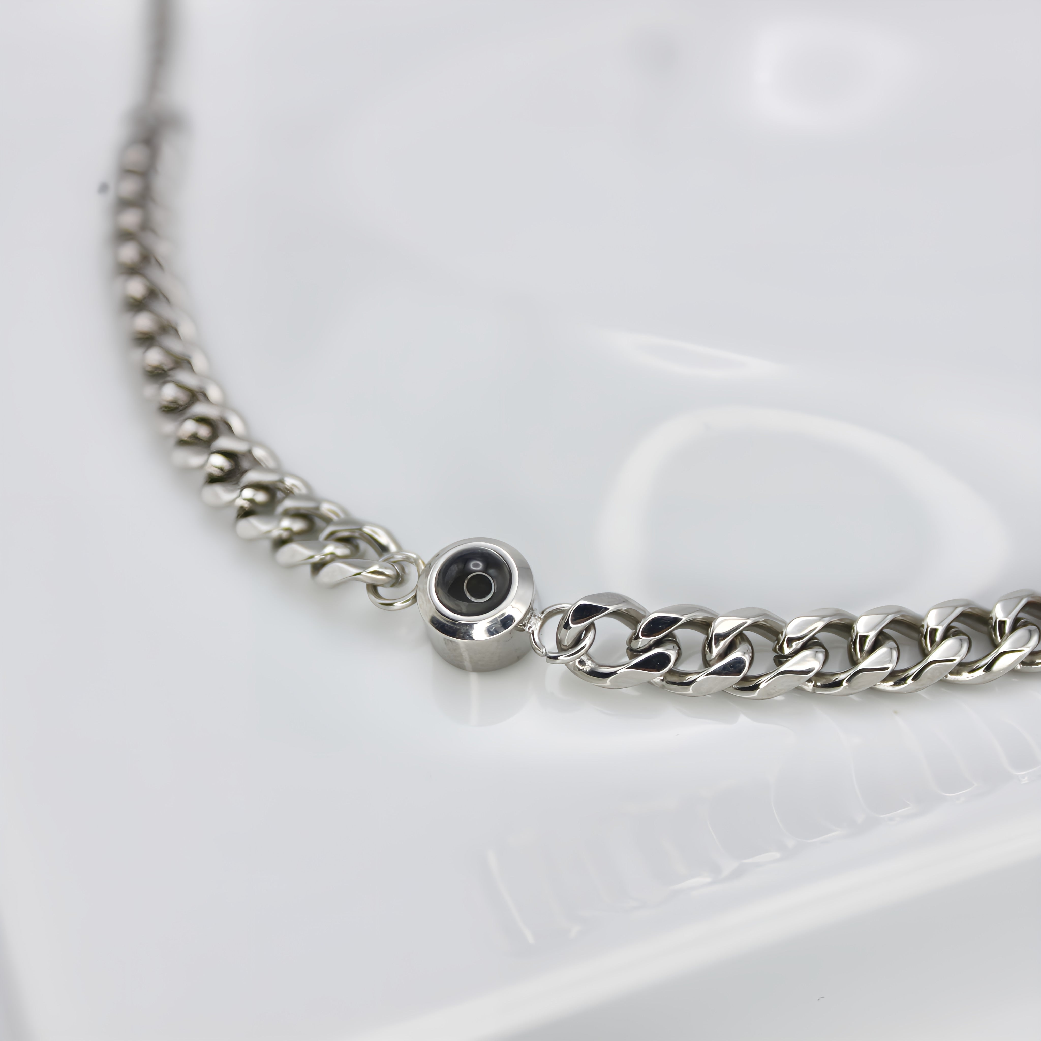 Men's Bold Cuban Projection Bracelet — crafted for everyday quality. Men's Bold Cuban Projection Bracelet — crafted for everyday quality.