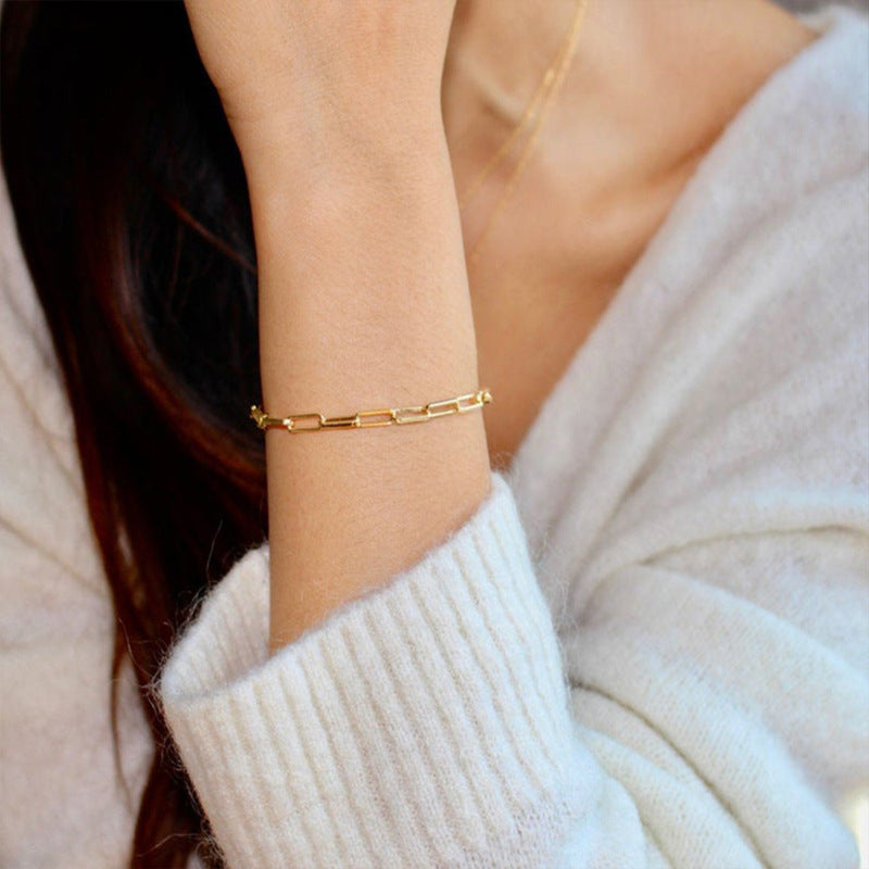 Freya - Elegant Paperclip Bracelet — bringing modern charm to your space. Freya - Elegant Paperclip Bracelet — bringing modern charm to your space.