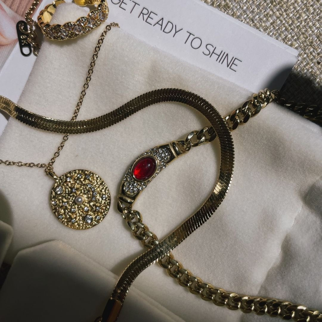Jasmine - Vintage Gemstone Necklace — crafted for everyday quality. Jasmine - Vintage Gemstone Necklace — crafted for everyday quality.