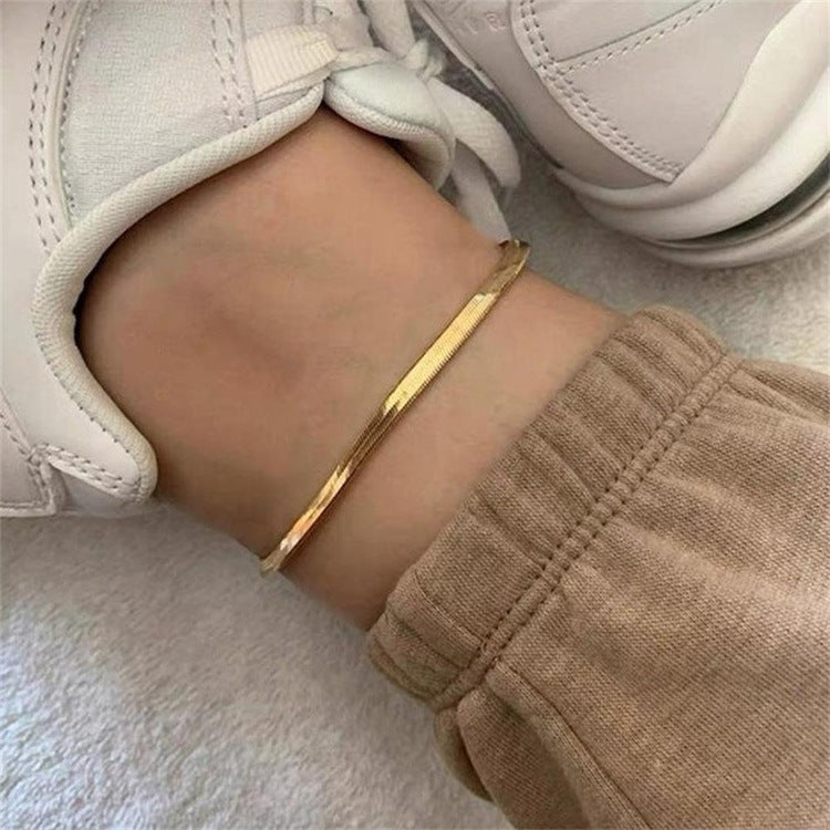Judith - Herringbone Anklet — perfect for those who value comfort and design. Judith - Herringbone Anklet — perfect for those who value comfort and design.
