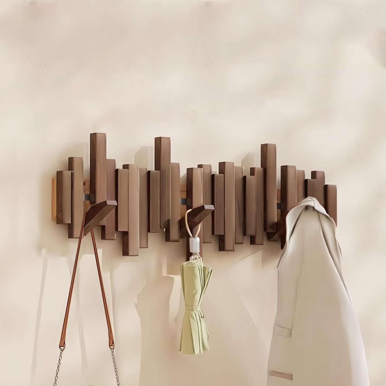 WoodFlex - Stilvolle Holzgarderobe mit flexiblen Magnethaken