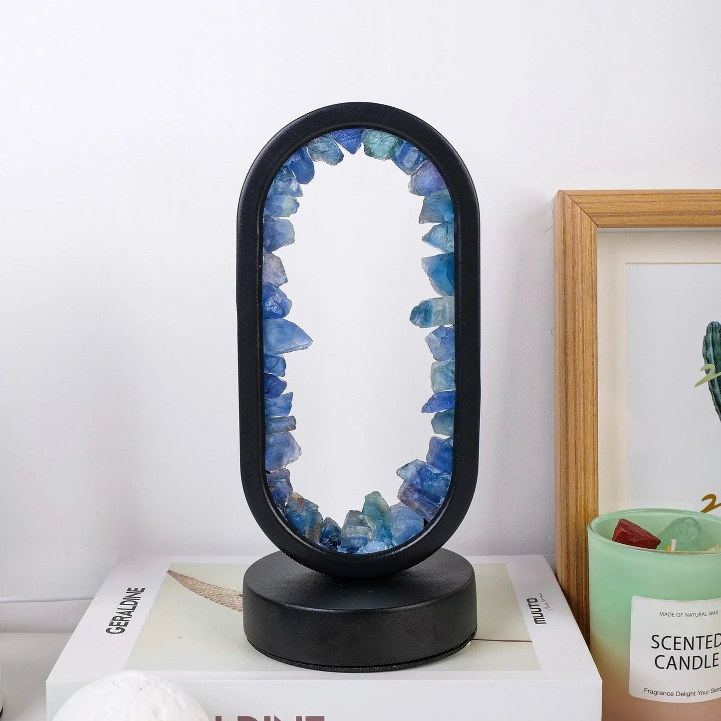 Lampe de chevet élégante en cristal d'améthyste naturelle pour des espaces paisibles