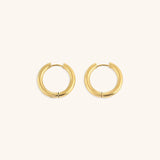 Bea - Classic Round Hoop Earrings — perfect for those who value comfort and design. Bea - Classic Round Hoop Earrings — perfect for those who value comfort and design.