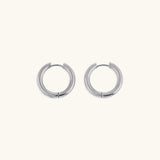 Bea - Classic Round Hoop Earrings — perfect for those who value comfort and design. Bea - Classic Round Hoop Earrings — perfect for those who value comfort and design.