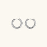 Bea - Classic Round Hoop Earrings — perfect for those who value comfort and design. Bea - Classic Round Hoop Earrings — perfect for those who value comfort and design.
