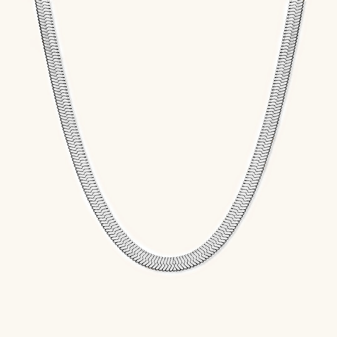 Emma - Bold Herringbone Necklace — crafted for everyday quality. Emma - Bold Herringbone Necklace — crafted for everyday quality.