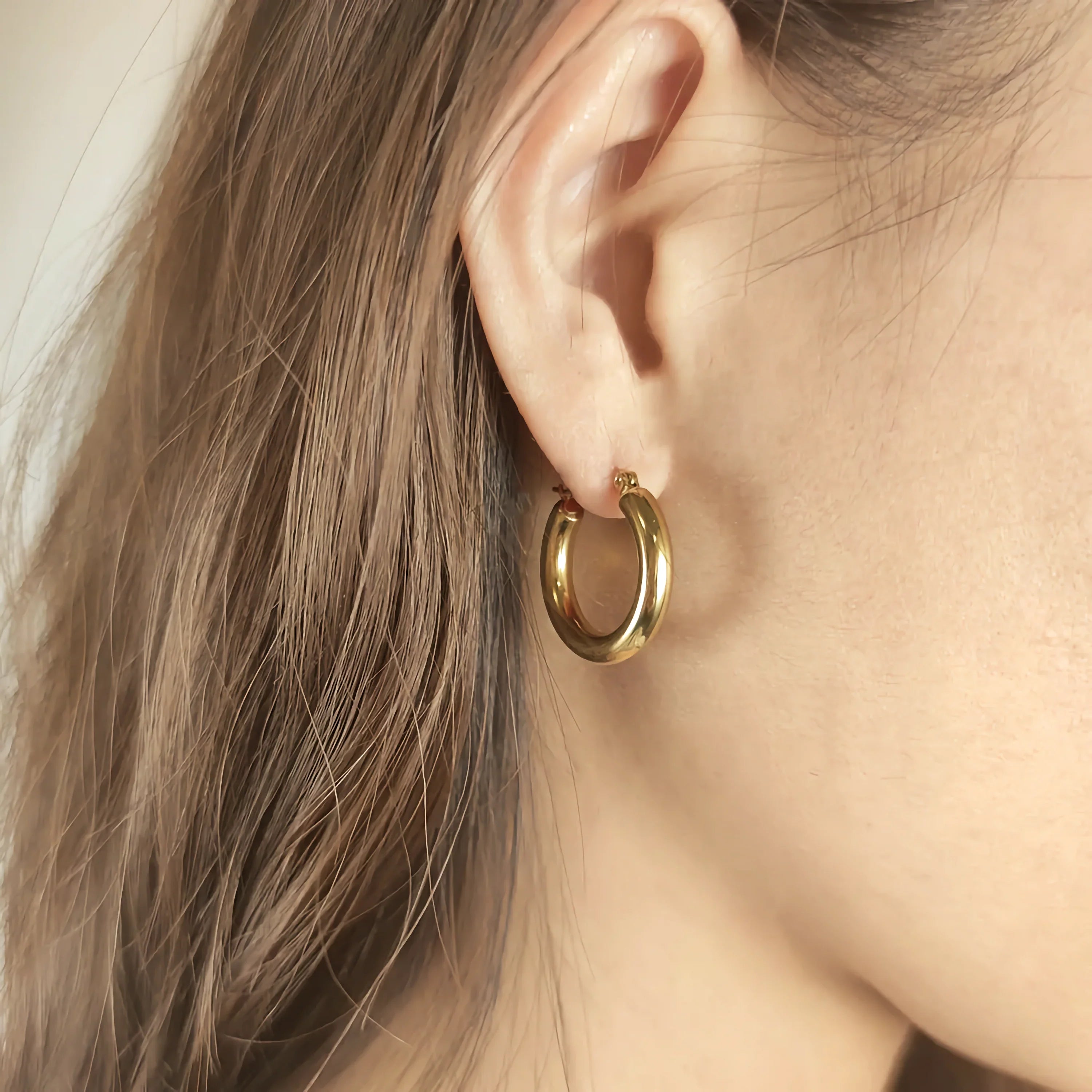 Zadie - Hoop Earrings — perfect for those who value comfort and design. Zadie - Hoop Earrings — perfect for those who value comfort and design.