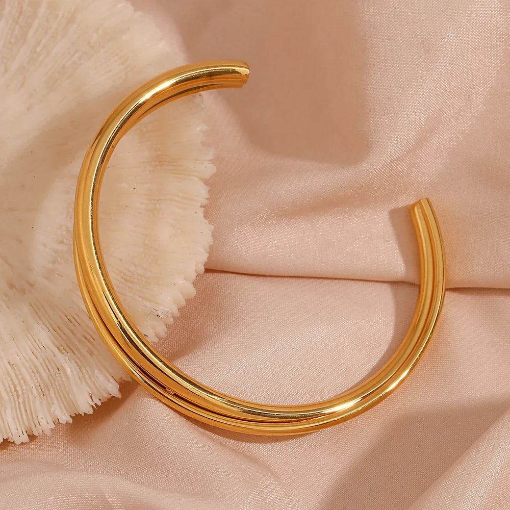 Lizzie - Layered Gold Bangle — designed to inspire your lifestyle. Lizzie - Layered Gold Bangle — designed to inspire your lifestyle.