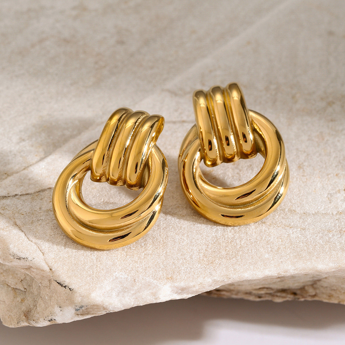 Nora - Layered Hoop Earrings — perfect for those who value comfort and design. Nora - Layered Hoop Earrings — perfect for those who value comfort and design.