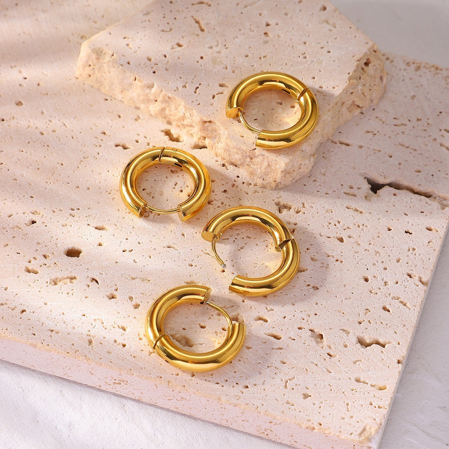 Annette - Round Hoop Earrings — perfect for those who value comfort and design. Annette - Round Hoop Earrings — perfect for those who value comfort and design.