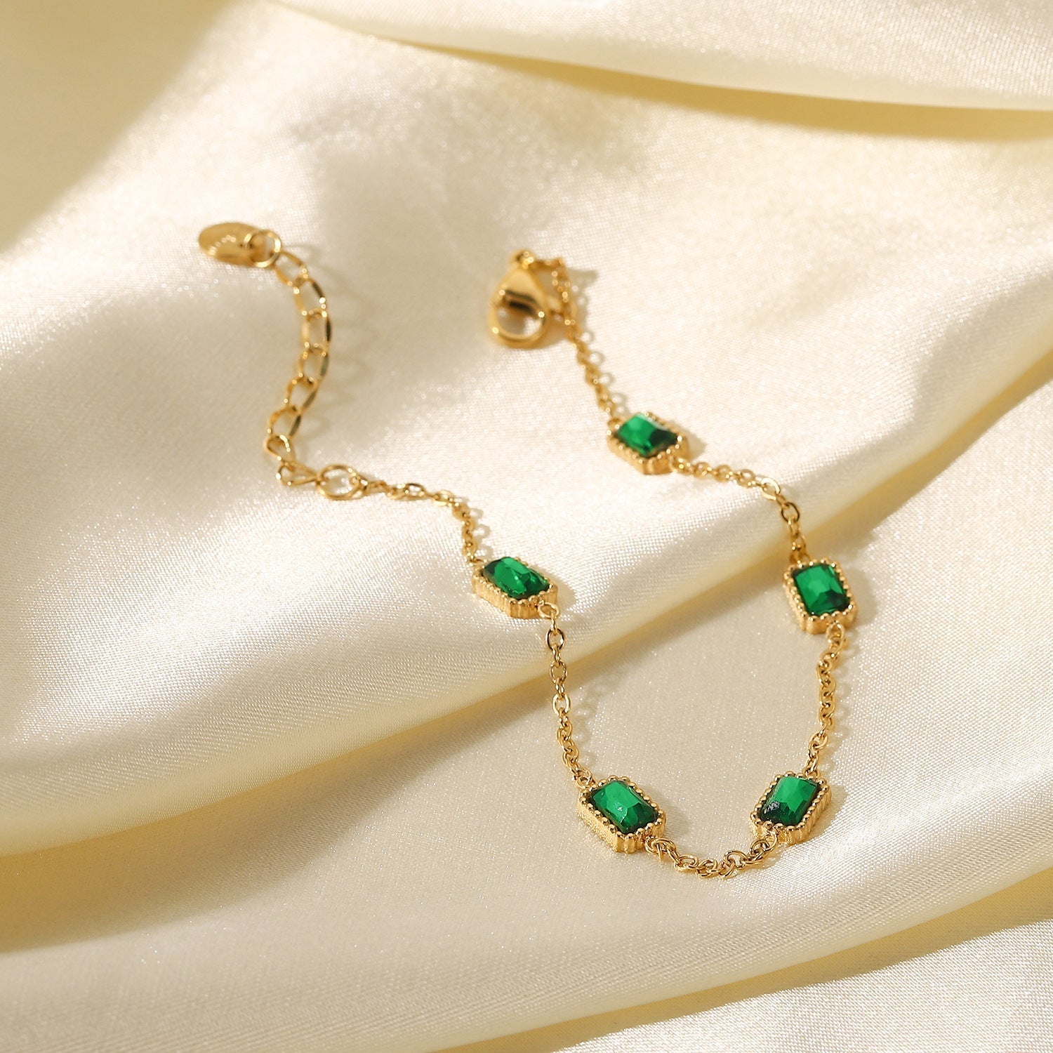 Erin - Stone Chain Bracelet — bringing modern charm to your space. Erin - Stone Chain Bracelet — bringing modern charm to your space.