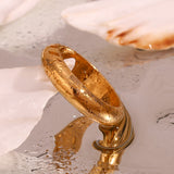 Donna - Round Ring — designed to inspire your lifestyle. Donna - Round Ring — designed to inspire your lifestyle.