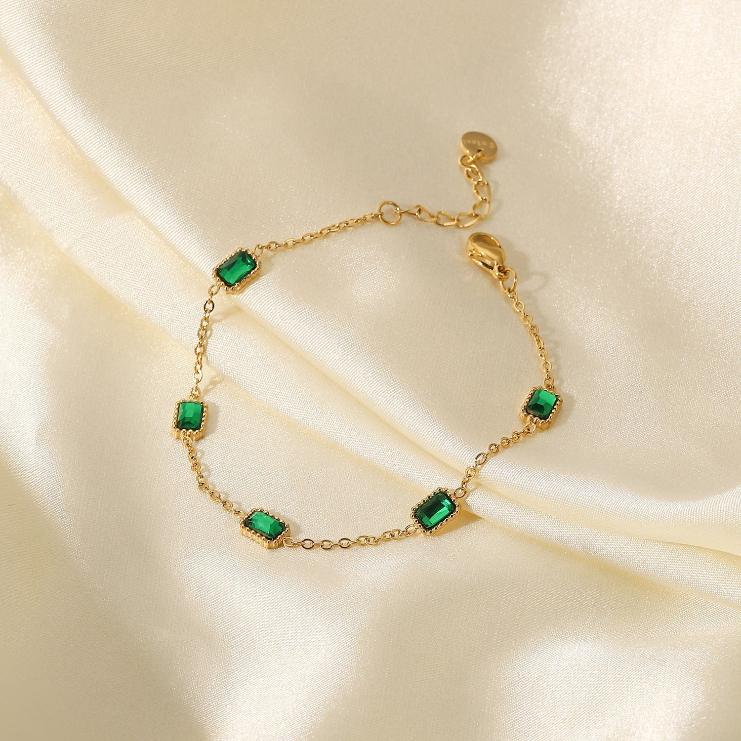 Erin - Stone Chain Bracelet — bringing modern charm to your space. Erin - Stone Chain Bracelet — bringing modern charm to your space.
