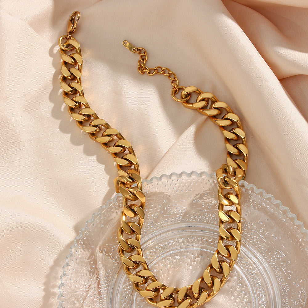 Eloise - Chunky Chain Necklace — crafted for everyday quality. Eloise - Chunky Chain Necklace — crafted for everyday quality.