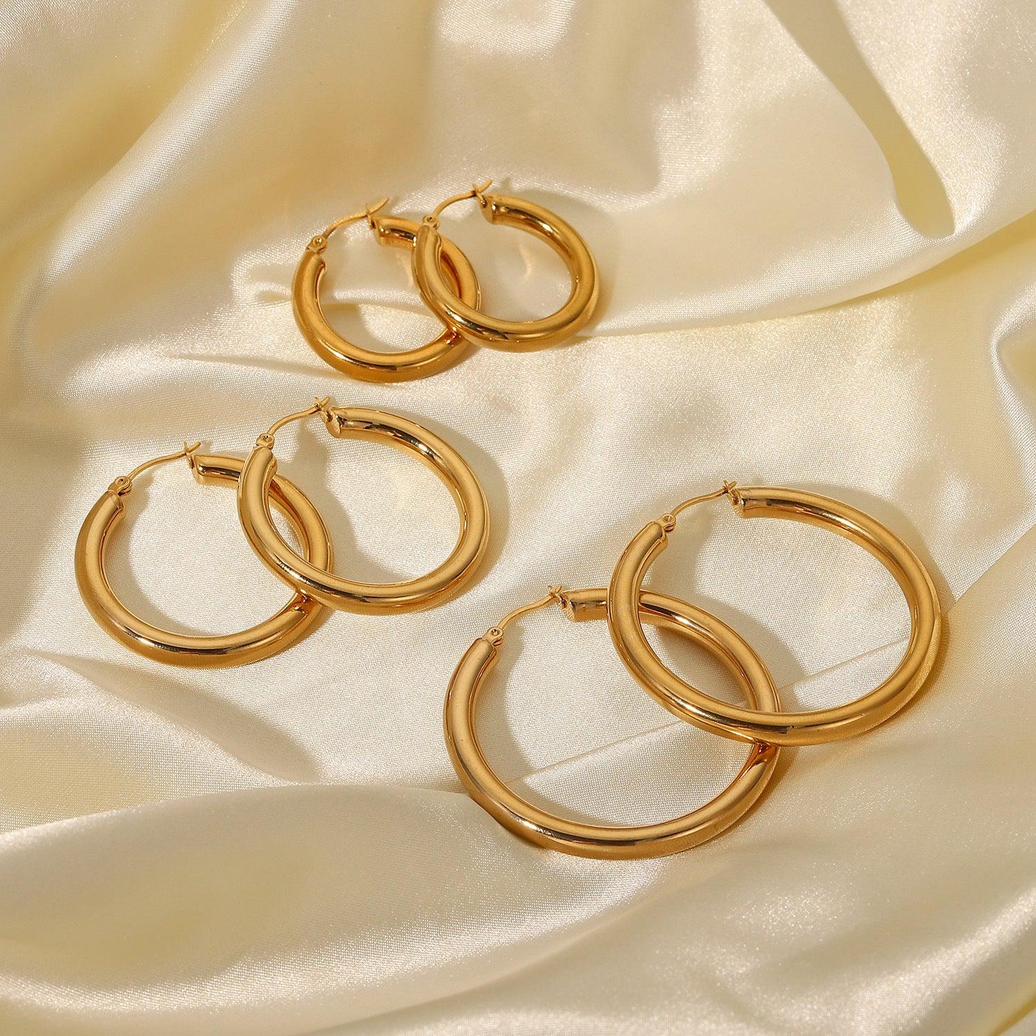 Zadie - Hoop Earrings — perfect for those who value comfort and design. Zadie - Hoop Earrings — perfect for those who value comfort and design.