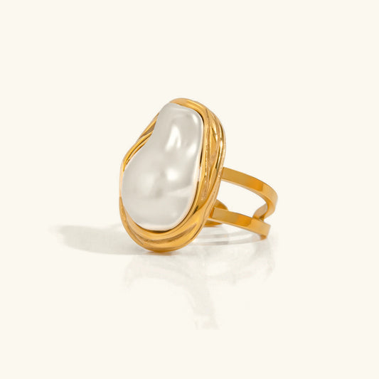 Cecilia - Gold Pearl Ring — perfect for those who value comfort and design.