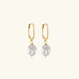 Leanne - Freshwater Pearl Earrings — crafted for everyday quality. Leanne - Freshwater Pearl Earrings — crafted for everyday quality.
