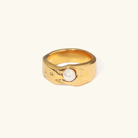 Cerulia - Freshwater Pearl Ring — bringing modern charm to your space.