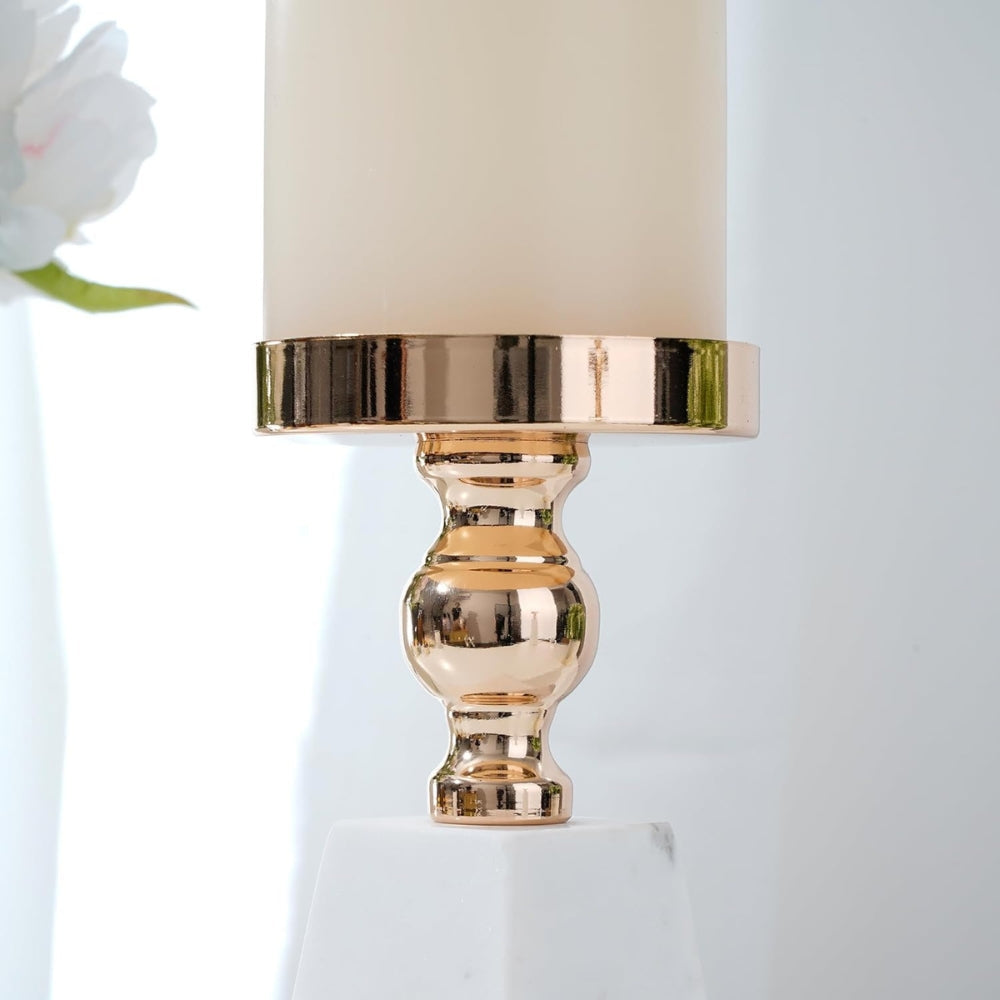 Élégant bougeoir pyramidal en marbre doré pour la décoration intérieure et les cadeaux