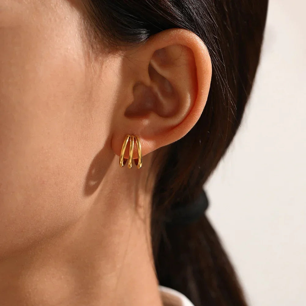 Peyton - Curve Earrings — designed to inspire your lifestyle. Peyton - Curve Earrings — designed to inspire your lifestyle.