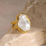 Cecilia - Gold Pearl Ring — perfect for those who value comfort and design. Cecilia - Gold Pearl Ring — perfect for those who value comfort and design.