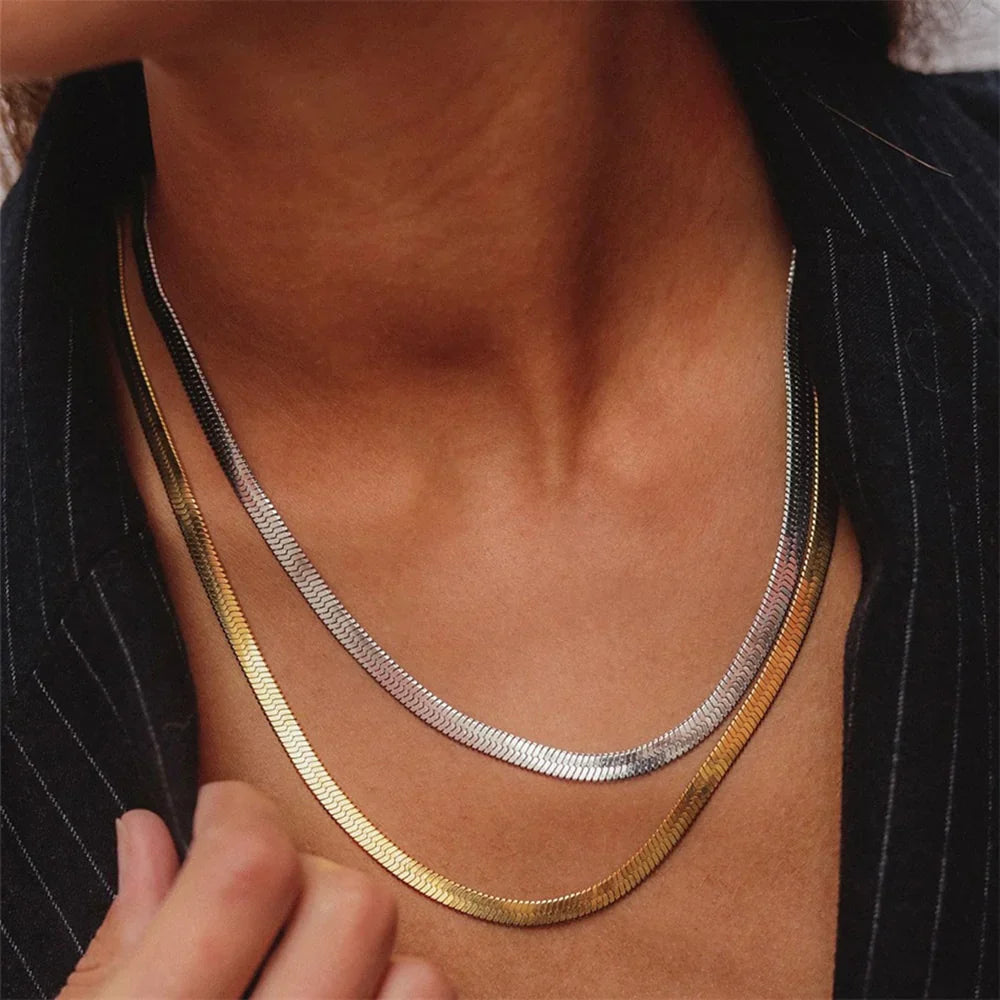 Flora - Bold Herringbone Necklace — bringing modern charm to your space. Flora - Bold Herringbone Necklace — bringing modern charm to your space.