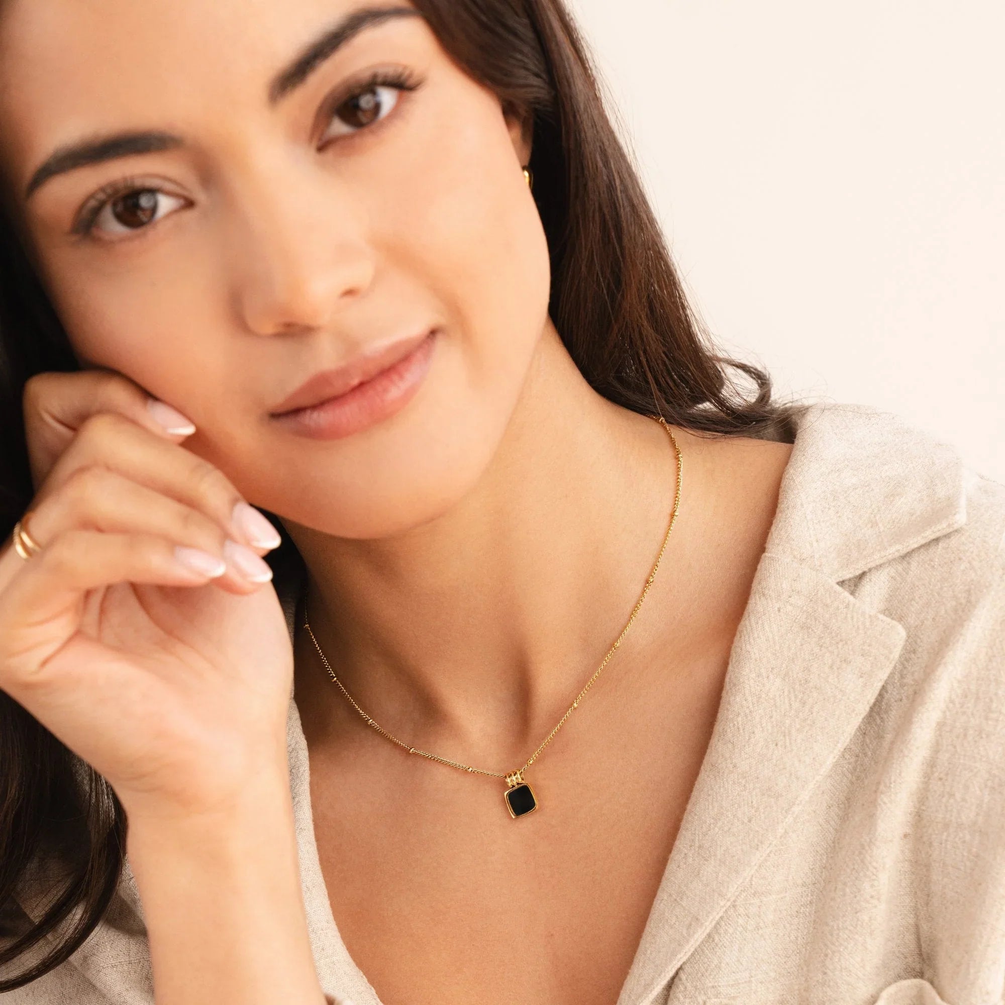 Cora - Black Shell Pendant Necklace — crafted for everyday quality. Cora - Black Shell Pendant Necklace — crafted for everyday quality.