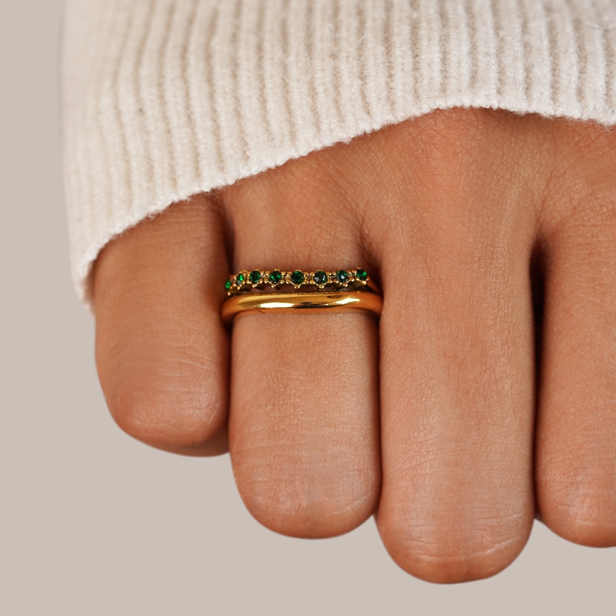 Zaria - Double Layer Crystal Ring — perfect for those who value comfort and design. Zaria - Double Layer Crystal Ring — perfect for those who value comfort and design.
