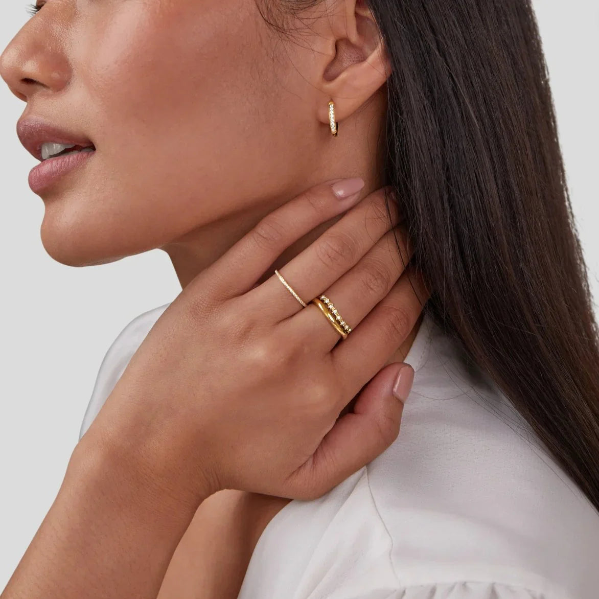 Zaria - Double Layer Crystal Ring — perfect for those who value comfort and design. Zaria - Double Layer Crystal Ring — perfect for those who value comfort and design.