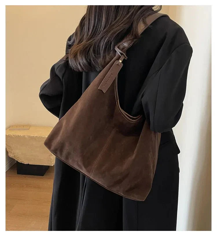 Mela - Vintage Wildledertasche für jede Gelegenheit