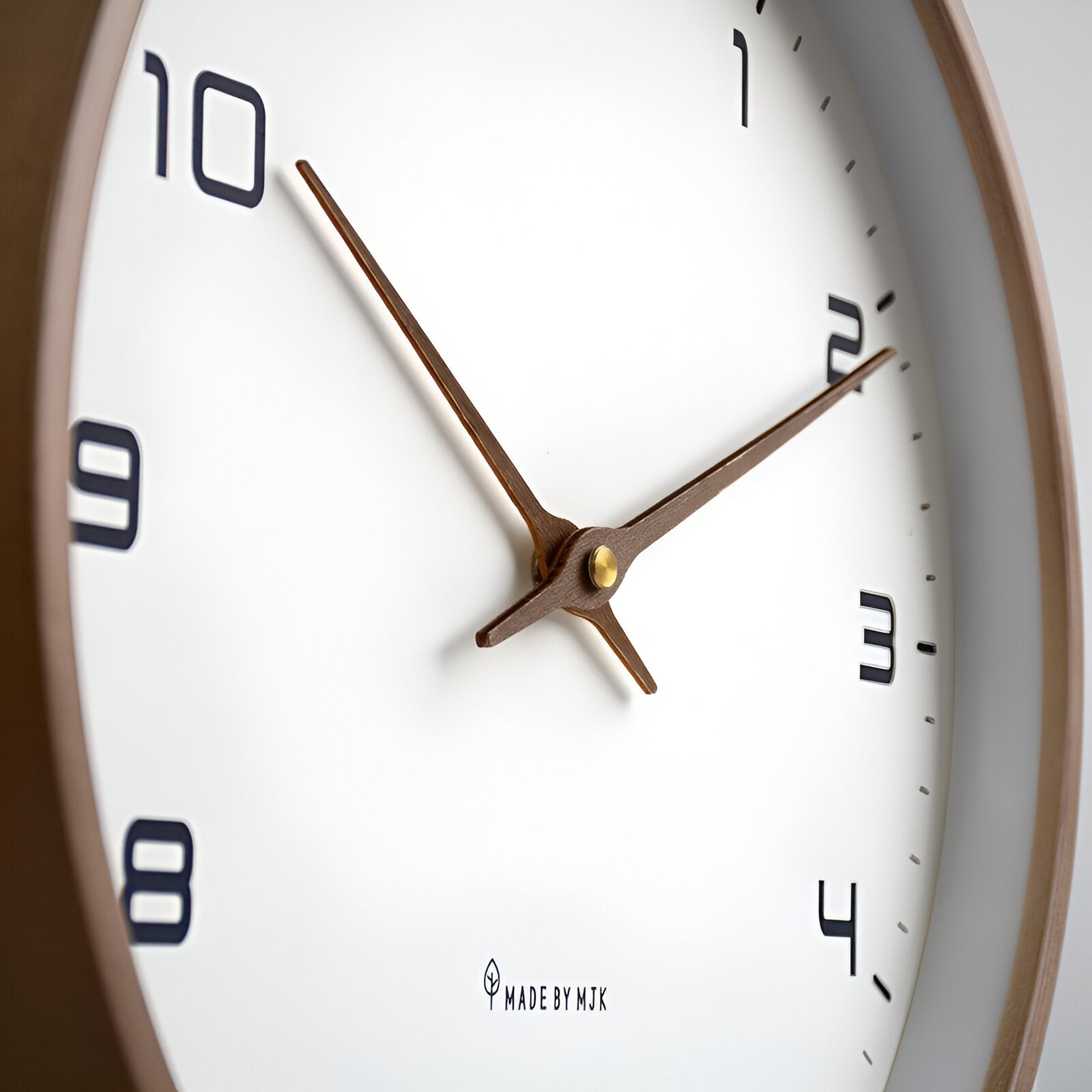 Holz Wanduhr | Moderne Uhr für das Wohnzimmer | Nordic Design Wanduhr | NordUhr