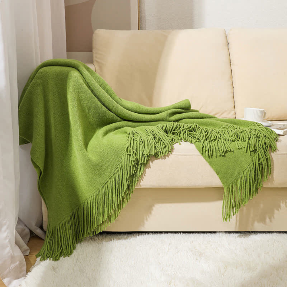 Cozy Chunky Knit Blanket with Tassels - Soft Throw for Home Decor