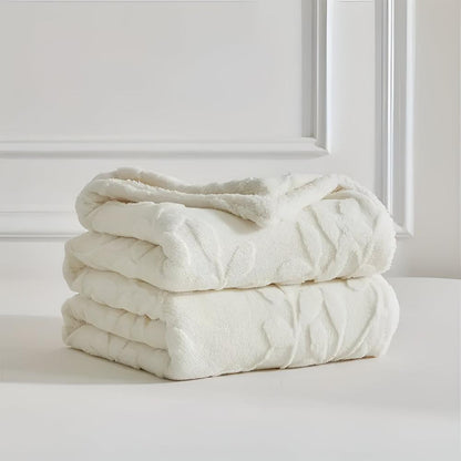 Cozy Leaf Sherpa Blanket for Warmth and Style - Soft Throw Blanket