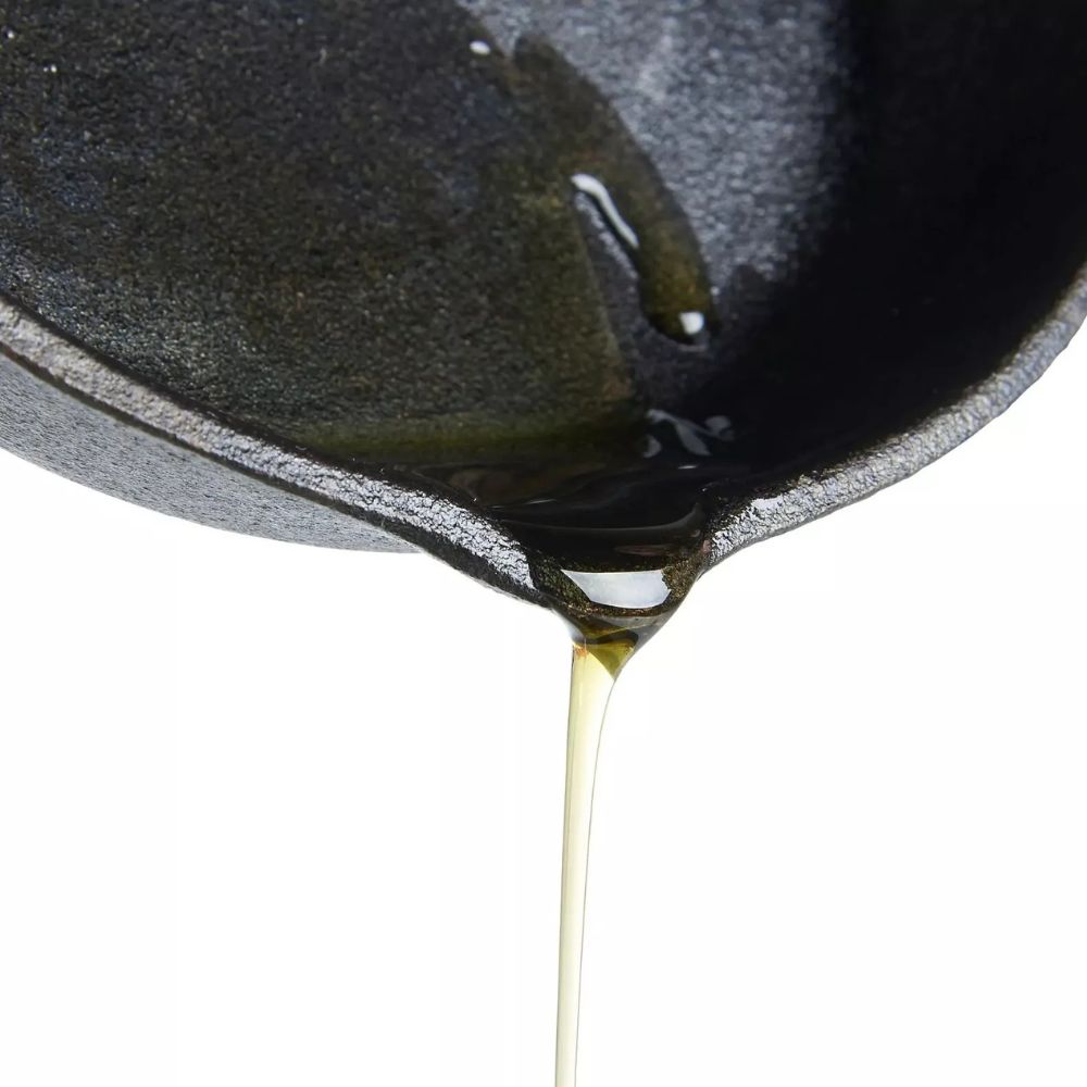 Schwarze Gusseisen-Bratpfanne