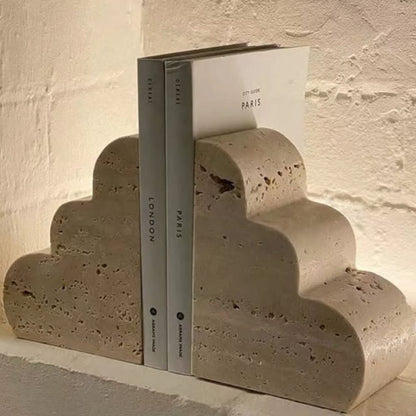 Serre-livres élégants en travertin Elysian pour la décoration intérieure et le bureau