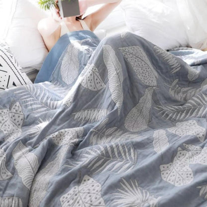 Couverture d'été douce et feuillue pour une chaleur douillette et un confort léger