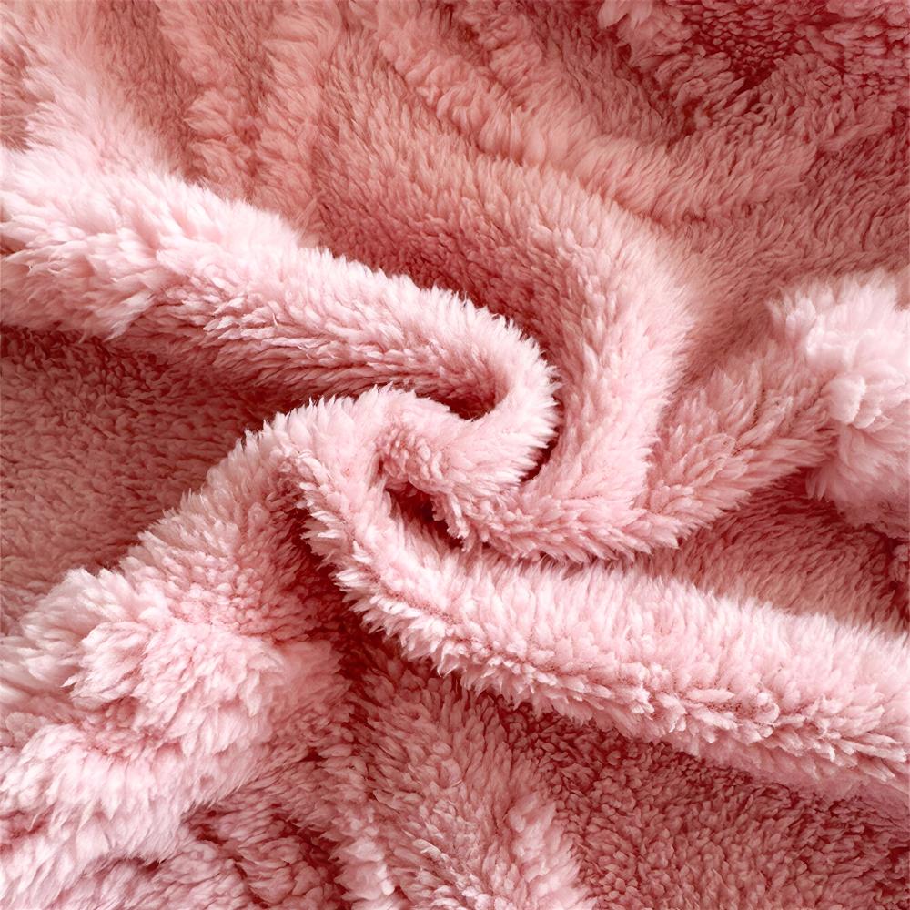 Plaid en flanelle jacquard douce à papillons pour une décoration intérieure chaleureuse