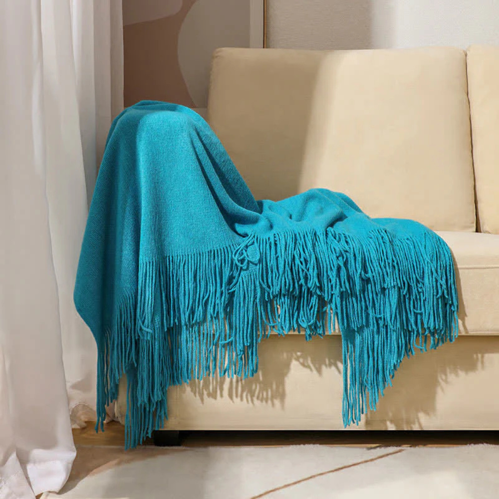 Cozy Chunky Knit Blanket with Tassels - Soft Throw for Home Decor