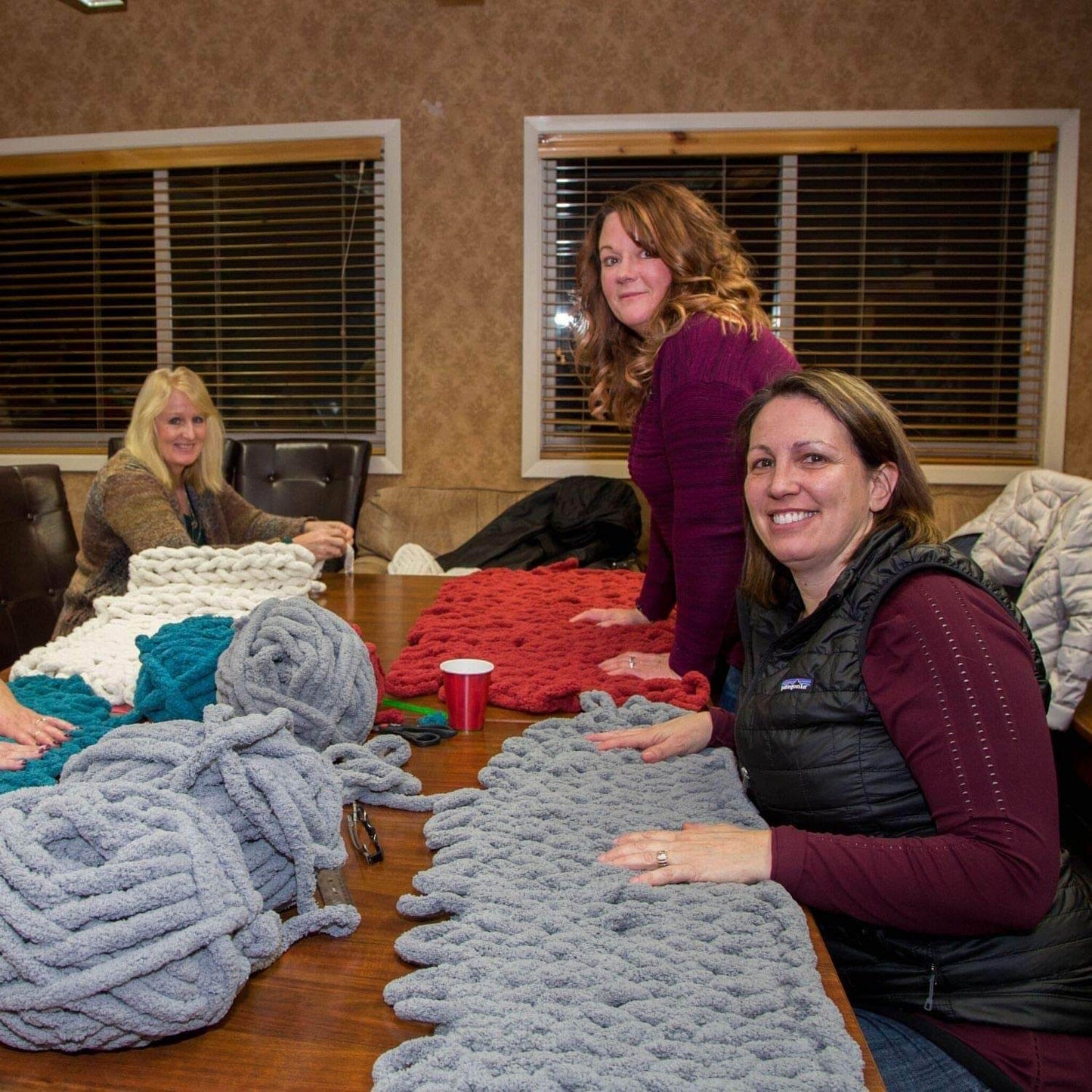 250g Thick Chunky Chenille Yarn for Knitting & Crochet Blankets