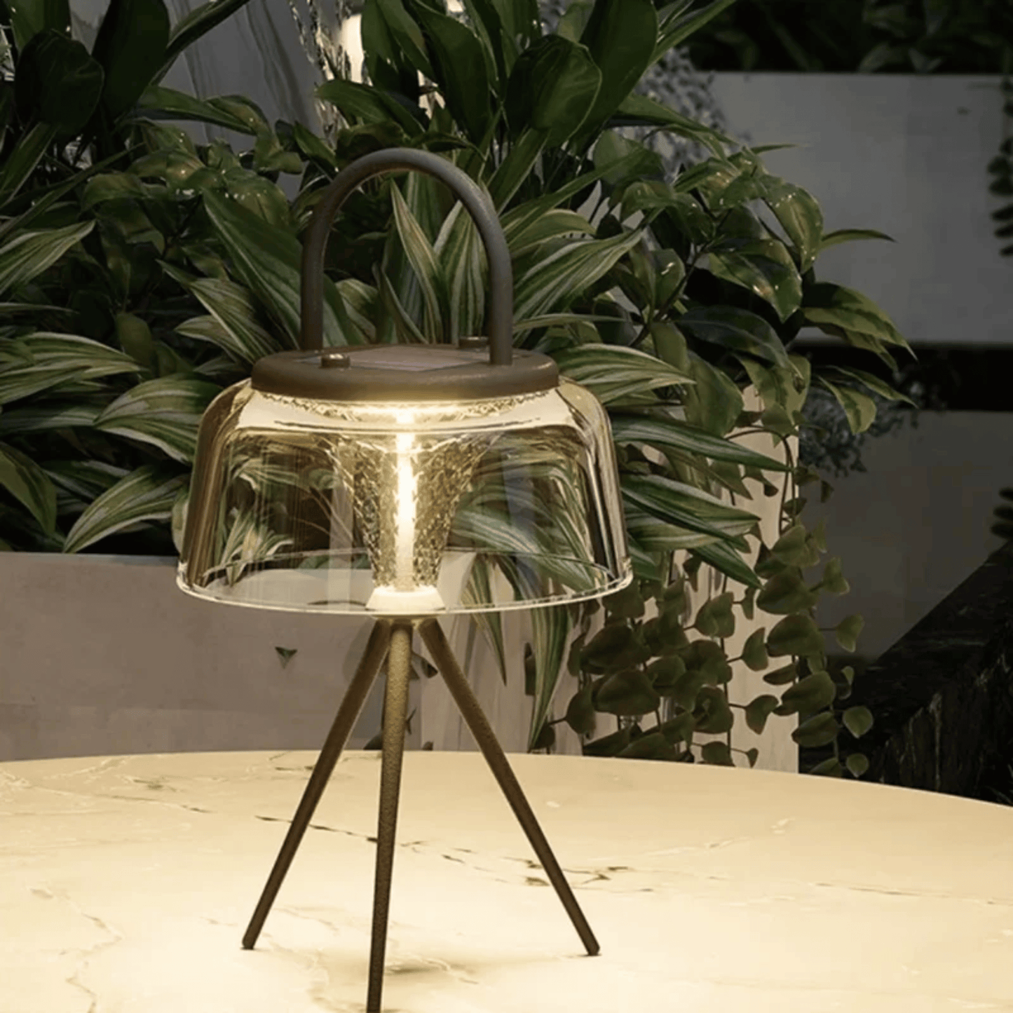 Lanterne LED d'extérieur pour le camping, le jardin et l'éclairage de secours - Alimentation solaire