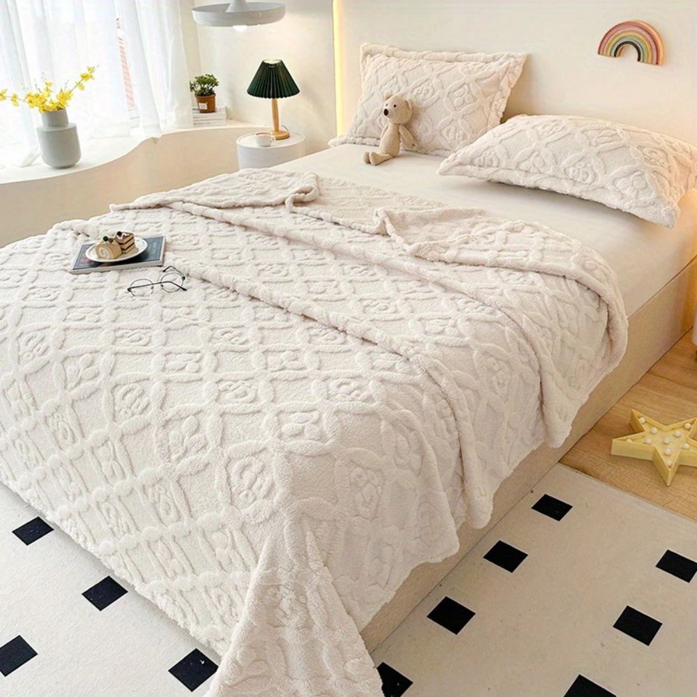 Cozy Leaf Embroidery Fleece Blanket for Winter Warmth & Comfort