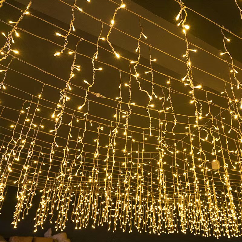 Quntis 50m LED-Eiszapfen-Lichterkette | IP44 Wetterfest | 36V Niederspannung | 500+ LEDs | Eiszapfen-Wasserfall-Effekt | Warmweiß
