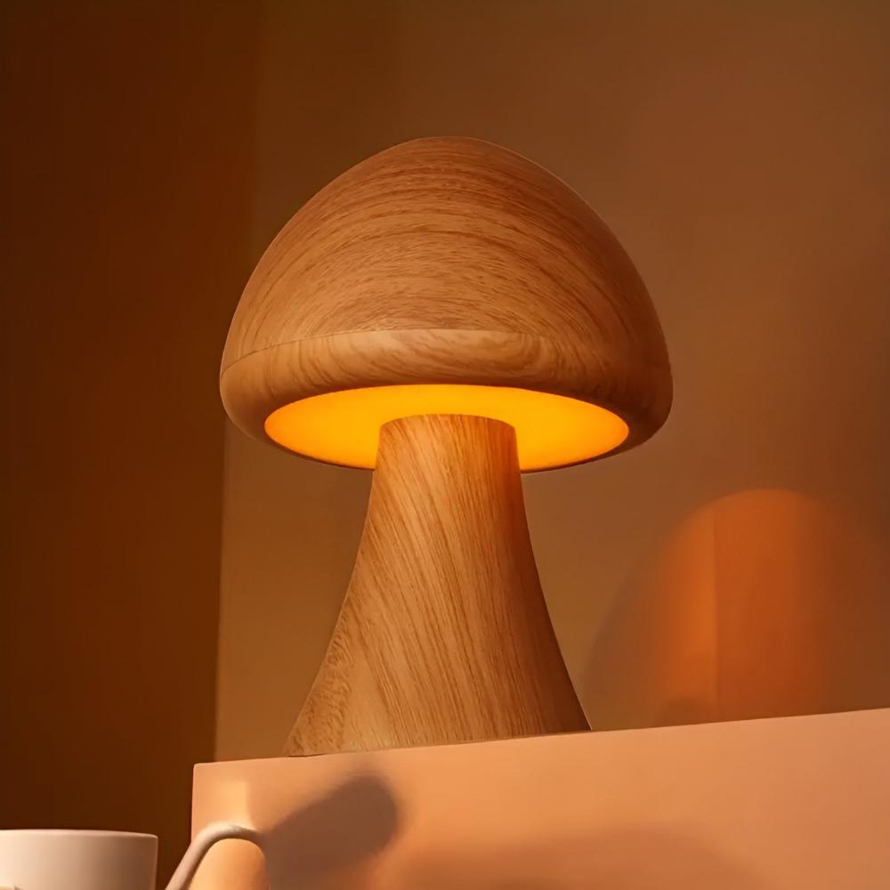 Stilvolle Pilzlampe aus Holz für gemütliche Wohndekoration und stimmungsvolle Beleuchtung