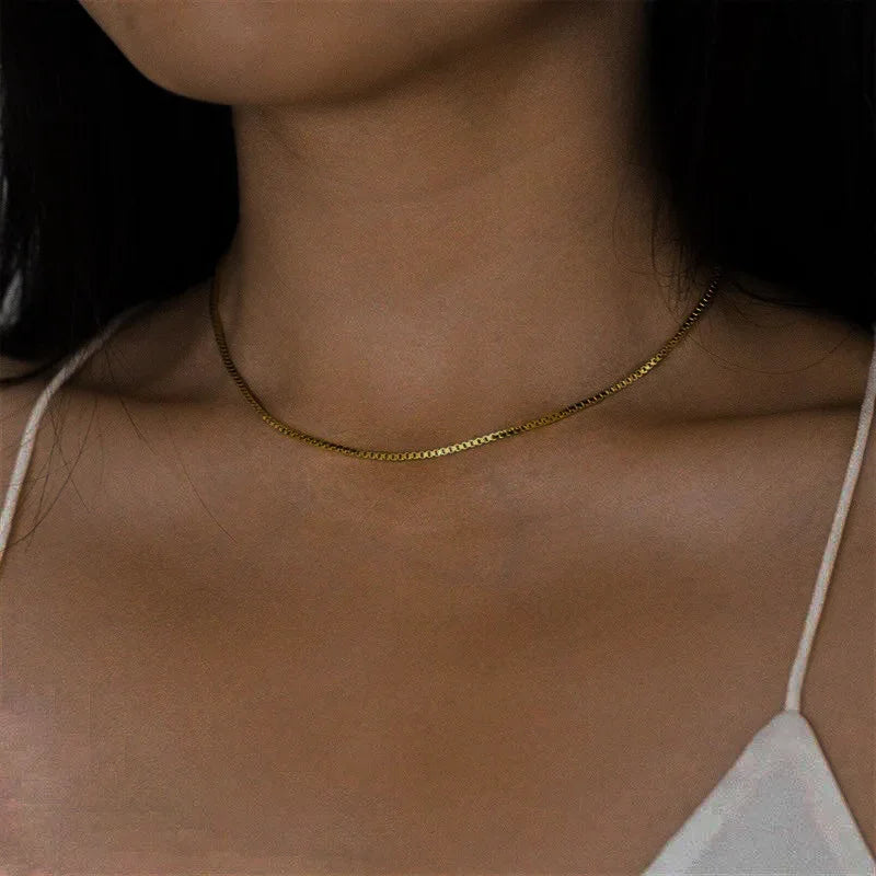 Collier Jocelyn - Chaîne à maillons carrés — conçu pour une qualité au quotidien.