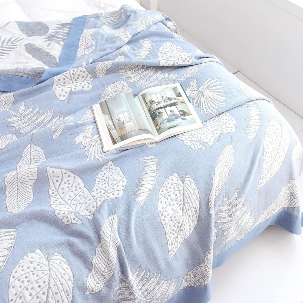 Couverture d'été douce et feuillue pour une chaleur douillette et un confort léger