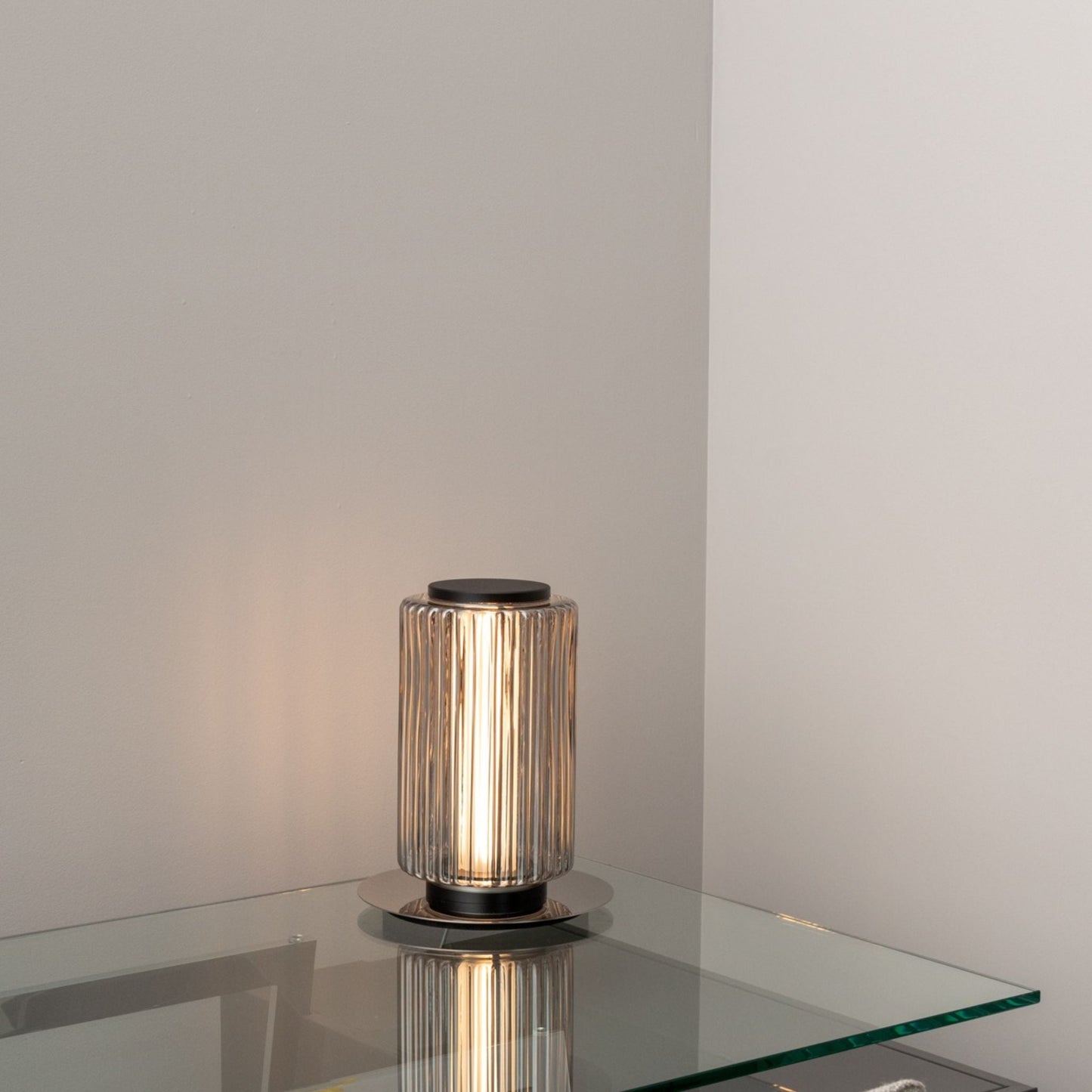 Lampe de table moderne en verre gris pour salon, chambre et bureau - Éclairage élégant pour la maison